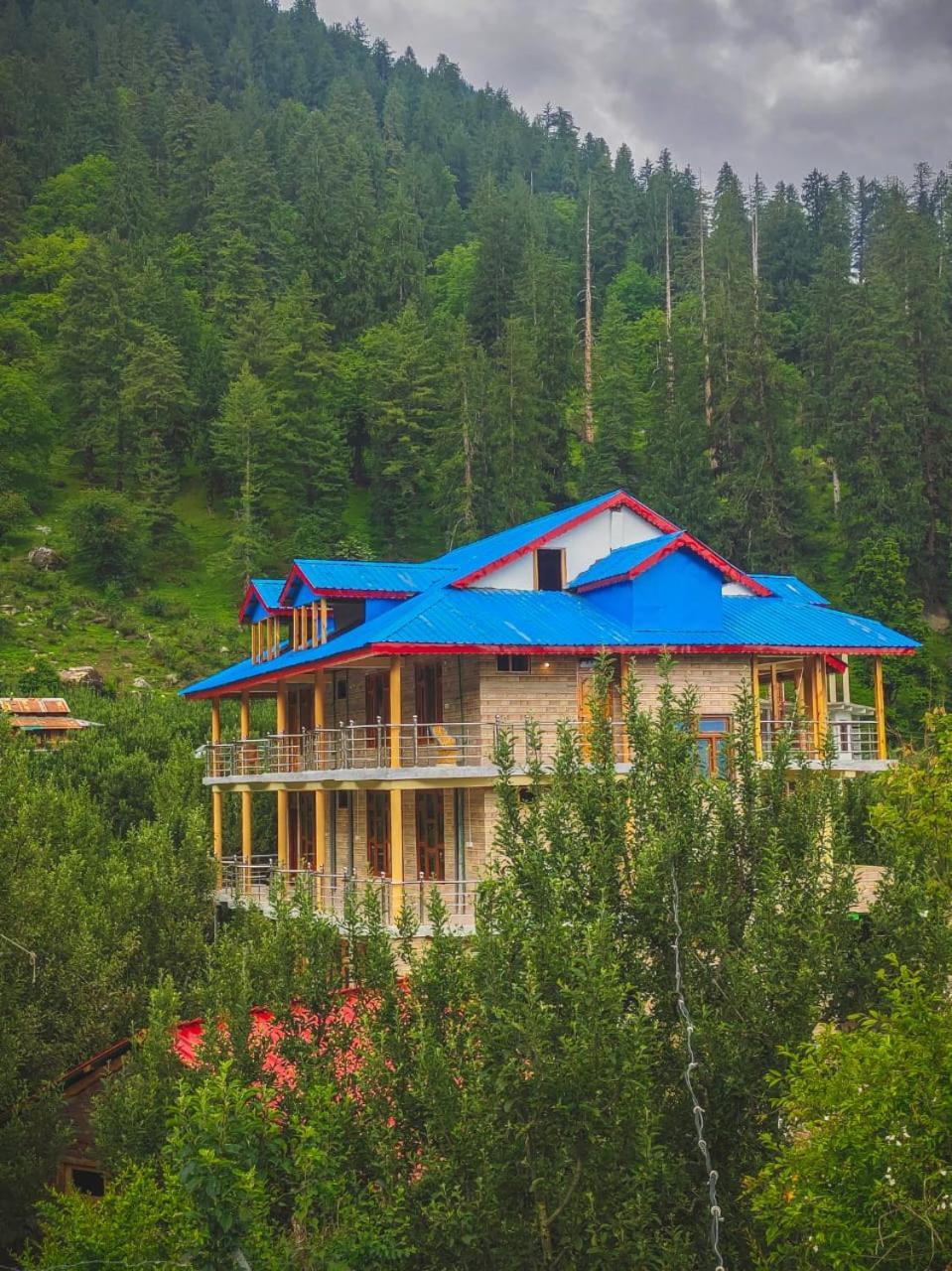 New Brahma Cafe Guest House Kalgha Exterior foto