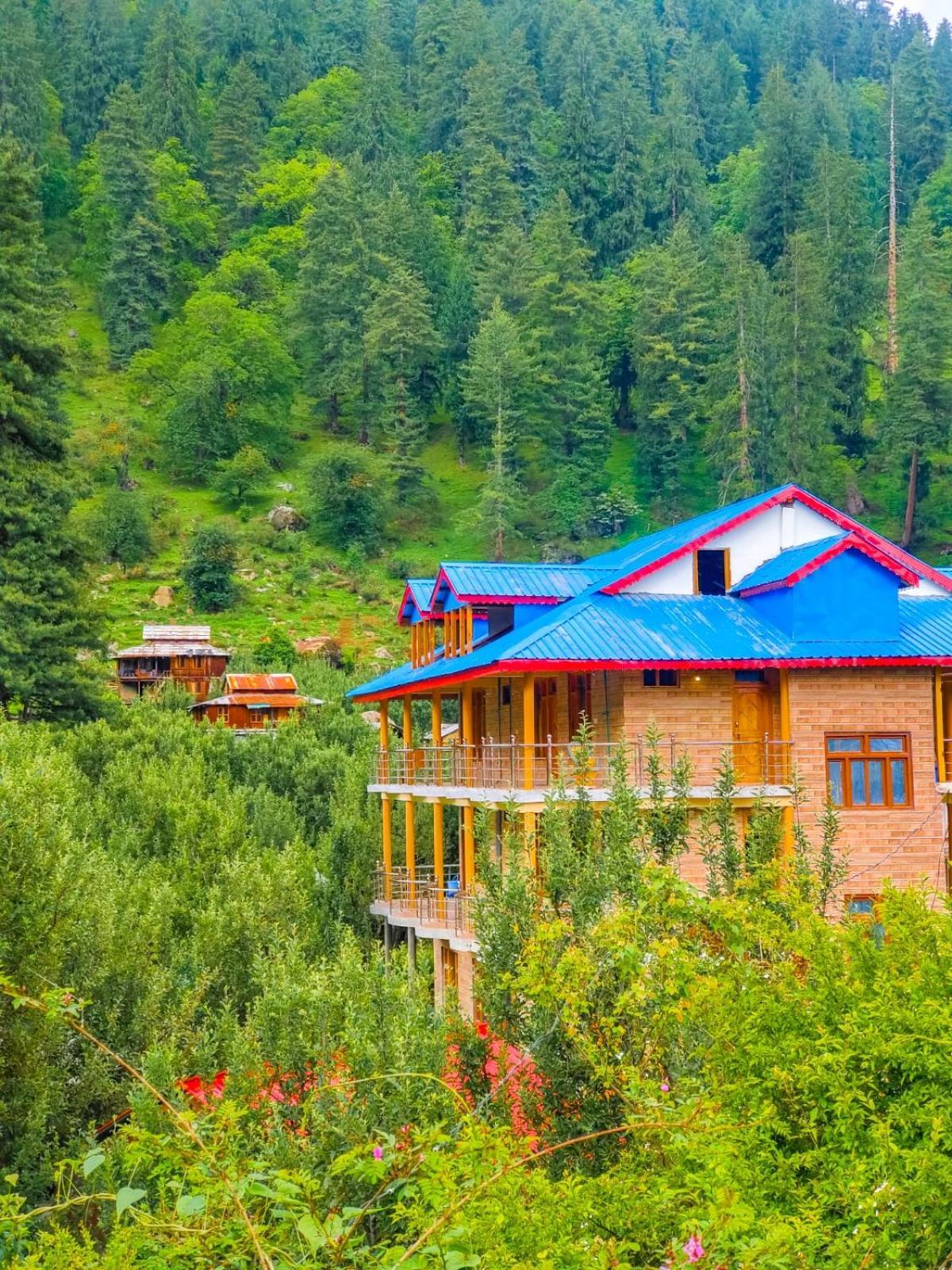 New Brahma Cafe Guest House Kalgha Exterior foto